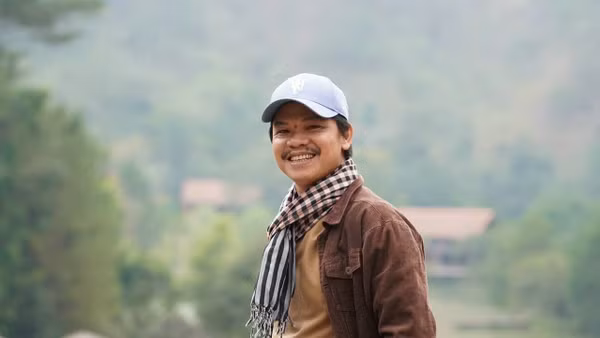 Nghệ sĩ ưu tú, đạo diễn Hoàng Duẩn.