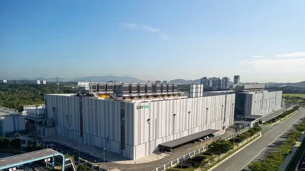 Trung tâm dữ liệu DayOne tại Bang Johor (Malaysia) hoạt động với công suất 478 MW.