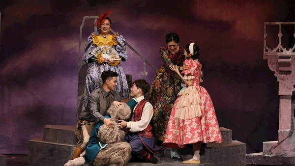 Một cảnh trong vở nhạc kịch Không gia đình.