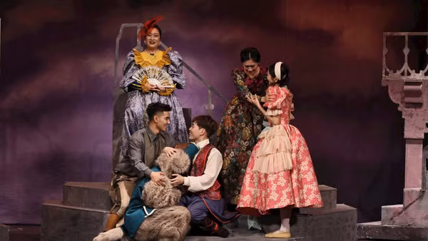 Một cảnh trong vở nhạc kịch Không gia đình.