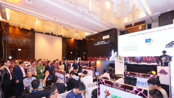 Chương trình Diễn tập chủ động phòng thủ không gian mạng trong khuôn khổ Hội thảo và Triển lãm cấp cao thường niên ngành ngân hàng - Smart Banking 2025. (Nguồn: VNBA)