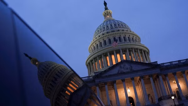 Nước Mỹ đã chính thức có lần đóng cửa đầu tiên, sau sáu năm.