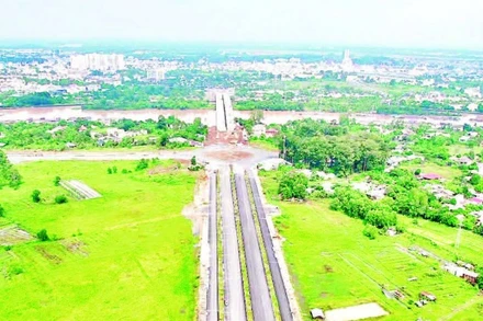 Sau nhiều vướng mắc, dự án đường trục trung tâm Biên Hòa đang được đẩy nhanh tiến độ.