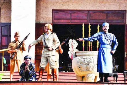 Cảnh diễn Anh hùng dân tộc Nguyễn Trung Trực ra pháp trường tại lễ dâng hương tưởng niệm 157 năm ngày ông hy sinh.