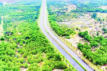 Dự án Đầu tư xây dựng và kinh doanh kết cấu hạ tầng Phân khu B-Khu công nghiệp Nam Thăng Bình có vị trí thuận lợi cho sự phát triển các ngành công nghiệp.