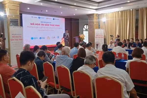 Các đại biểu dự hội thảo.