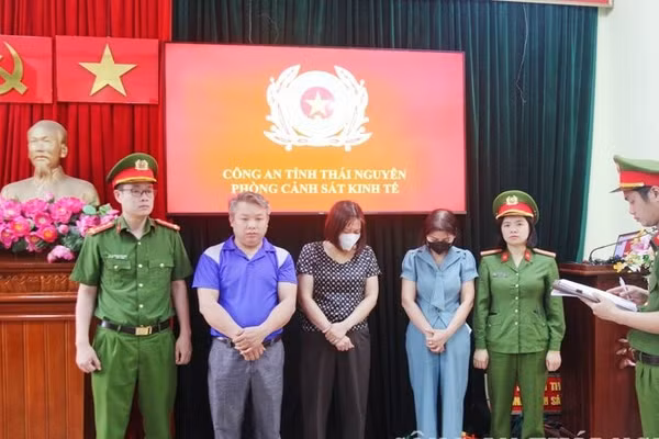 Khởi tố bị can, bắt tạm giam 3 người về hành vi đưa hối lộ, nhận hối lộ tại Trường mầm non Nam Hòa, xã Nam Hòa, tỉnh Thái Nguyên.