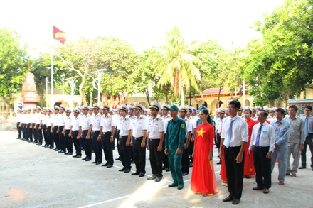 Cử tri đảo Sinh Tồn chuẩn bị bầu đại biểu Quốc hội và Hội đồng nhân dân các cấp. (Ảnh: CTV)