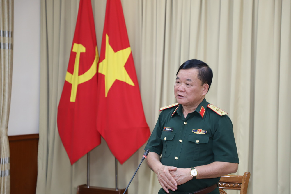 Đồng chí Thượng tướng Hoàng Xuân Chiến phát biểu tại buổi làm việc. z6862396373656-9dd9f0ff4ea58099165f291049e99bae.jpg