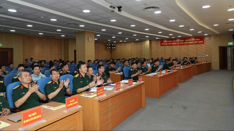 Đông đảo các đại biểu tham dự Hội nghị. img-1752220586673-1752228562777-9981.jpg