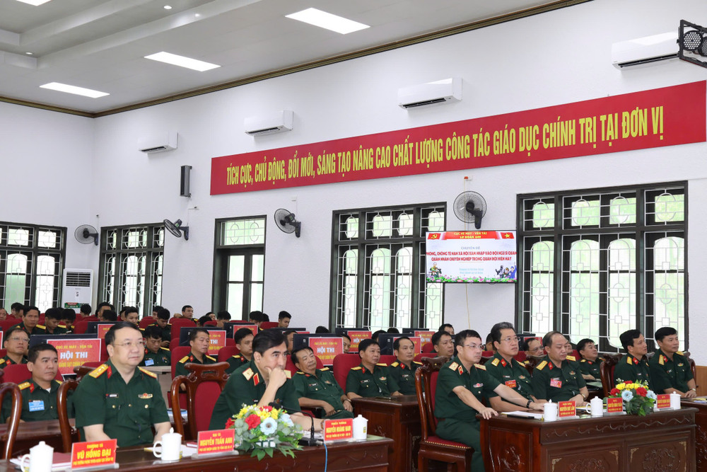 Các đại biểu dự hội thi. z6884191452235-1c09f488efb1aa90183613c31a37a32e.jpg