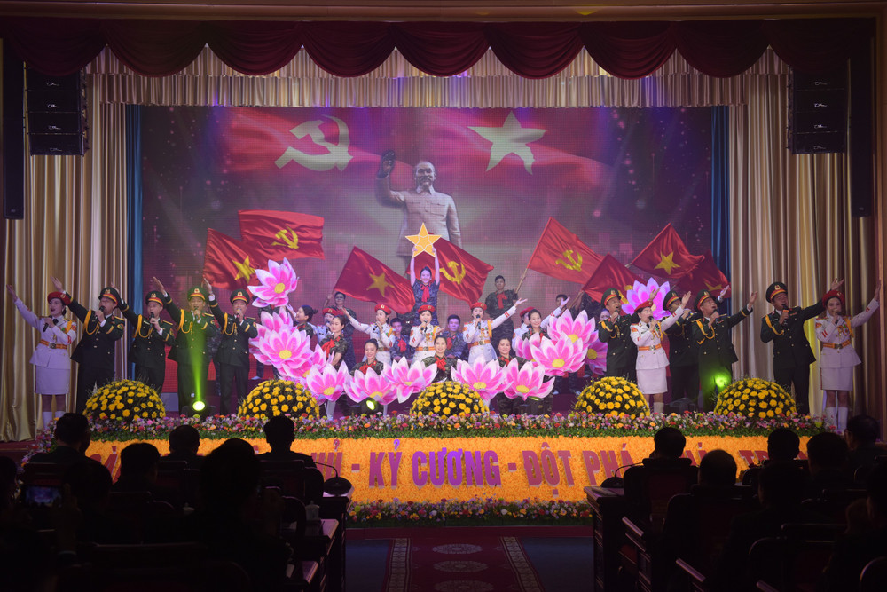 binh-chung-thong-tin-202584186-3.jpg