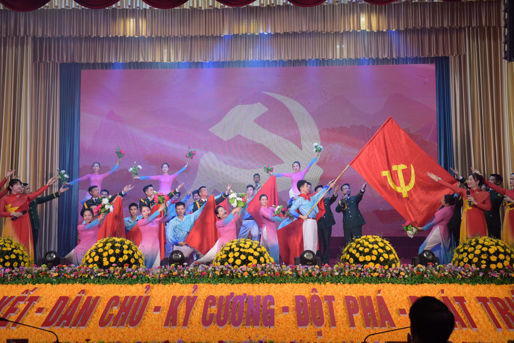 binh-chung-thong-tin-202584186.jpg