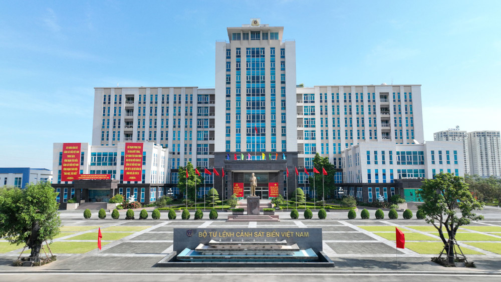 Các công tác trang trí khánh tiết chào mừng Đại hội được triển khai bài bản. cac-cong-tac-trang-tri-khanh-tiet-chao-mung-dai-hoi-duoc-trien-khai-bai-ban.jpg