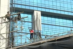 Các công trình xây dựng phải được cơ quan nhà nước có thẩm quyền kiểm tra công tác nghiệm thu trong quá trình thi công và khi hoàn thành. (Ảnh: MINH VÂN)