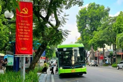 Hà Nội tổ chức 6 tuyến xe buýt tăng cường, kết nối trực tiếp với Trung tâm Triển lãm Việt Nam.