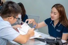 Hướng dẫn nhà đầu tư mở tài khoản giao dịch chứng khoán.