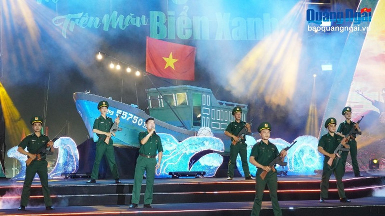 Một tiết mục văn nghệ tại chương trình. bsr-2-3-3388.jpg
