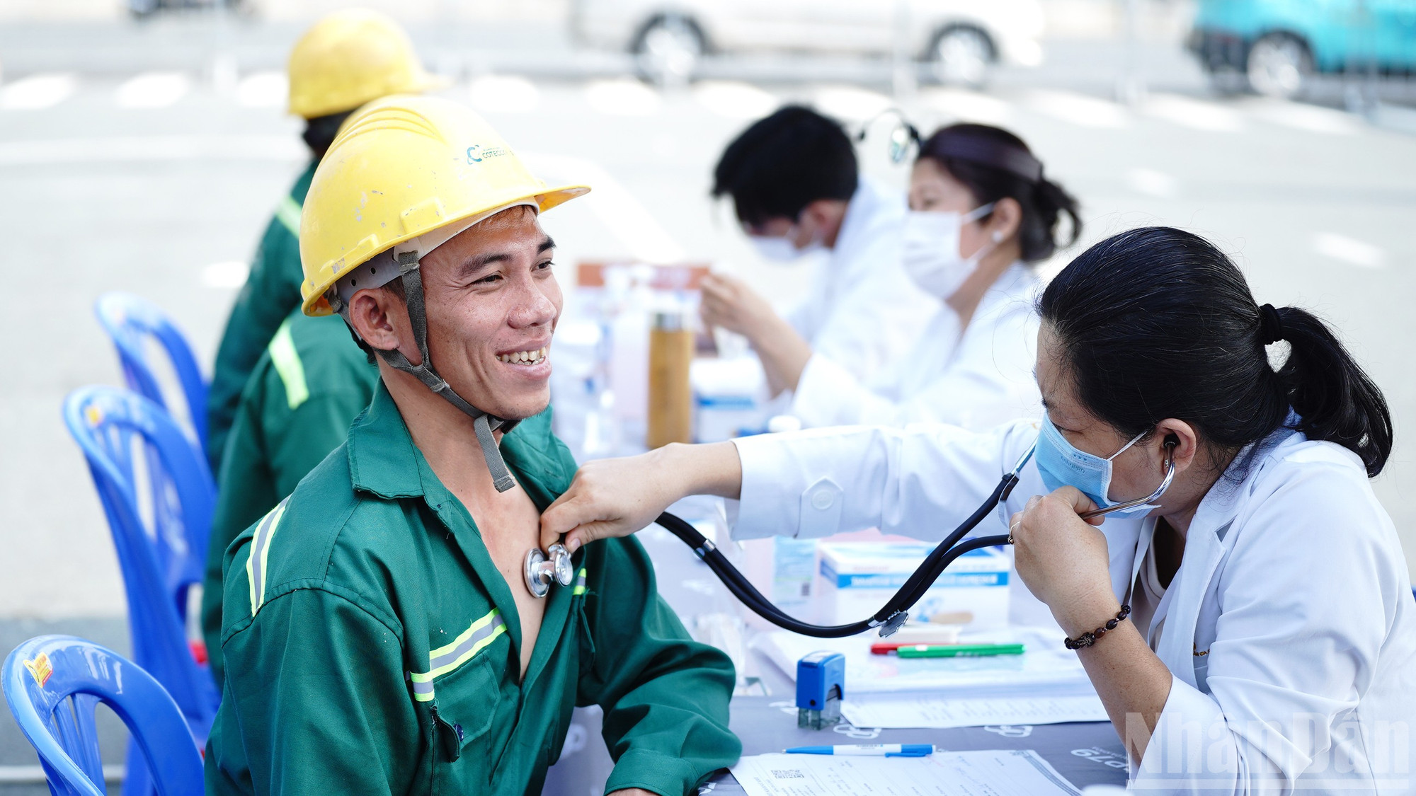 Chuỗi hoạt động chăm lo đời sống vật chất và tinh thần được thiết kế như một ngày hội tri ân người lao động.