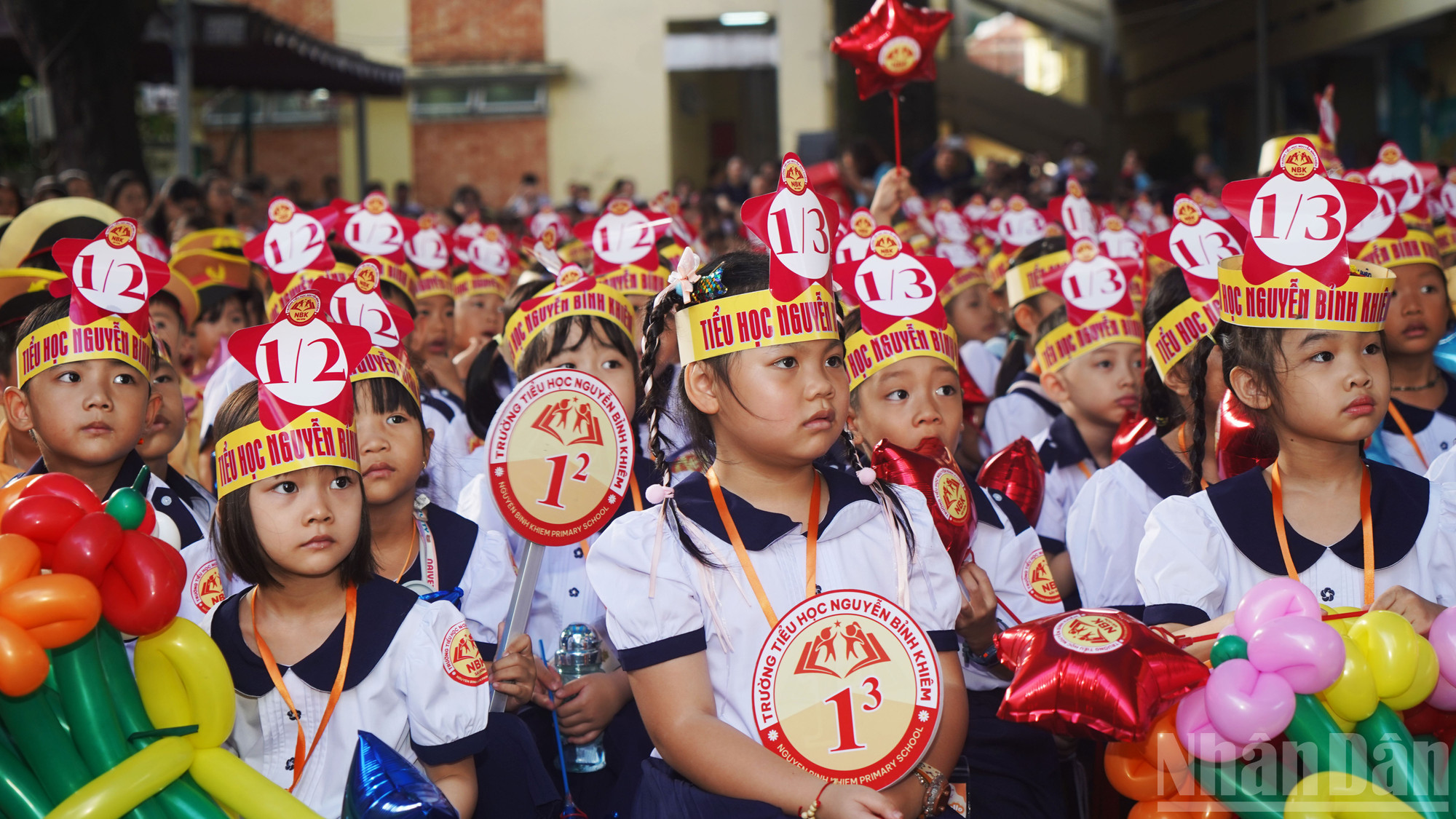 Học sinh Thành phố Hồ Chí Minh hân hoan tới trường trong lễ khai giảng năm học 2025-2026.
