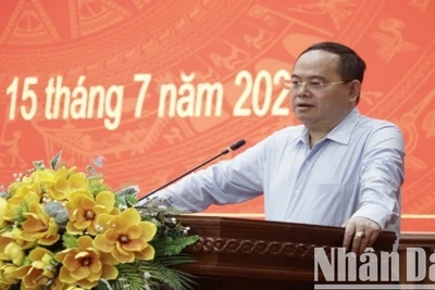 Đồng chí Quản Minh Cường, Bí thư Tỉnh ủy Cao Bằng phát biểu ý kiến kết luận hội nghị.