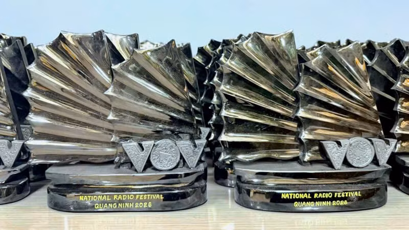 Quà tặng lưu niệm bằng than đá tại Liên hoan Phát thanh toàn quốc lần thứ XVII - Quảng Ninh năm 2026.