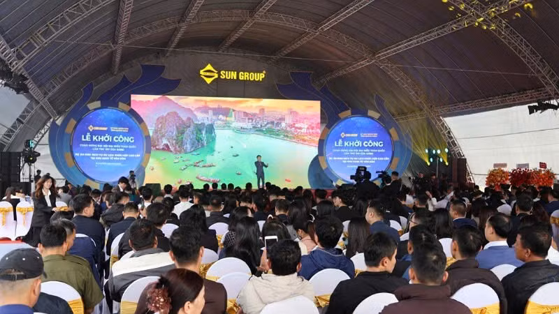 Quang cảnh Lễ khởi công dự án Khu dịch vụ du lịch phức hợp cao cấp tại đặc khu Vân Đồn, Quảng Ninh.