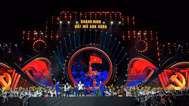 Chương trình nghệ thuật concert “Quảng Ninh – Đất Mỏ anh hùng”.