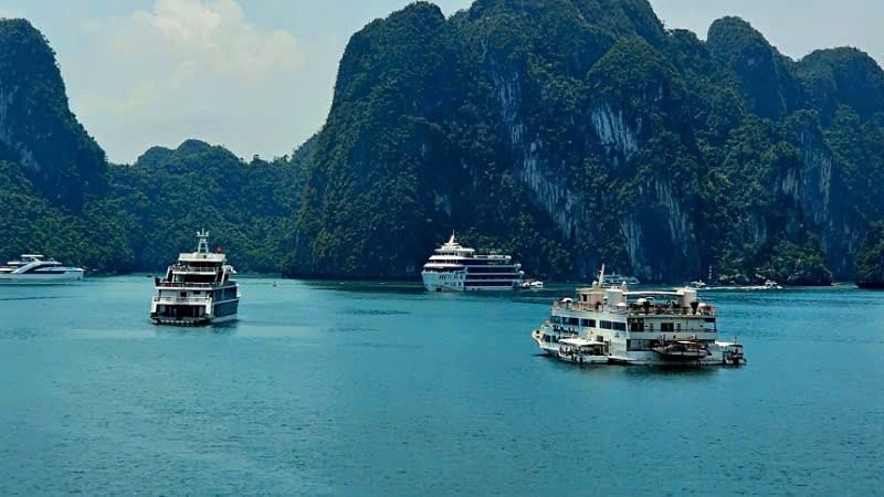 Quảng Ninh có nhiều cảnh quan tươi đẹp và kỳ thú, là nguồn chất liệu để phát triển các sản phẩm du lịch mới. td-2.jpg