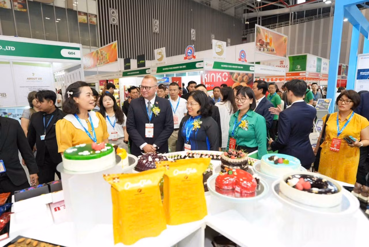 ndo_br_2-trien-lam-tphcm1786248264485-2144425532258970042-5403002401184974723-3c3a28dd5bb1aecbc747ed58bb881156.jpg