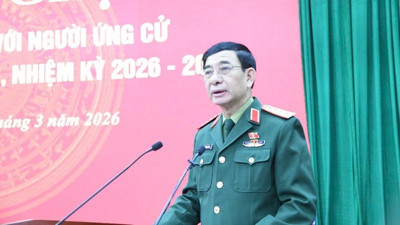 Đại tướng Phan Văn Giang trình bày chương trình hành động tại hội nghị vận động bầu cử ở Thái Nguyên