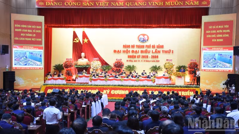 Toàn cảnh Đại hội đại biểu lần thứ I Đảng bộ thành phố Đà Nẵng nhiệm kỳ 2025-2030, sáng 18/9. (Ảnh: ANH ĐÀO)