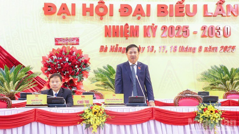 Bí thư Thành ủy Đà Nẵng Lương Nguyễn Minh Triết chủ trì phiên thảo luận chiều 17/9. (Ảnh: ANH ĐÀO)