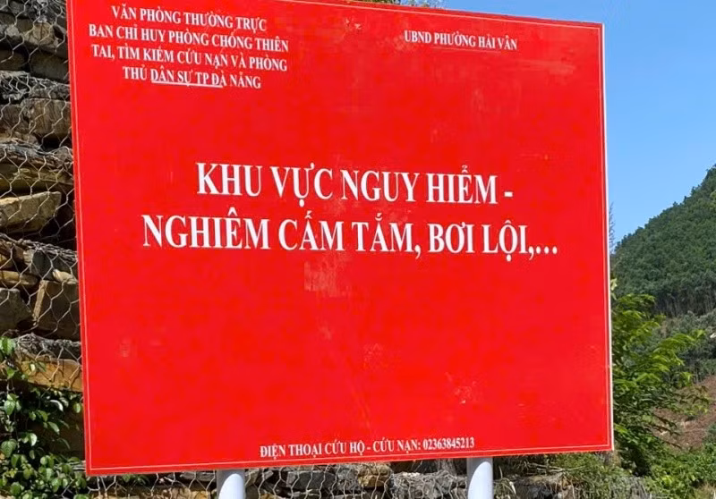 Nơi xảy ra vụ tai nạn đuối nước thương tâm là khu vực cấm tắm, bơi lội. (Ảnh: Công an cung cấp)