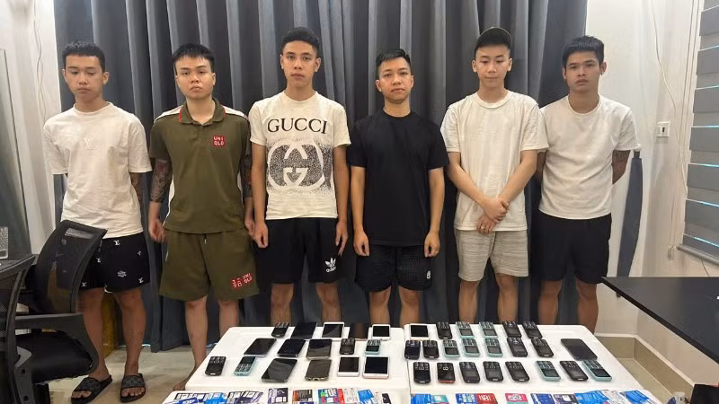 Các đối tượng tại cơ quan điều tra. (Ảnh: Công an cung cấp)