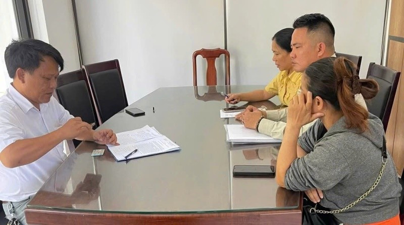 Cơ quan chức năng phường An Hải đã kiểm tra và mời chủ quán bán hàng rong này lên làm việc ngày 15/7.