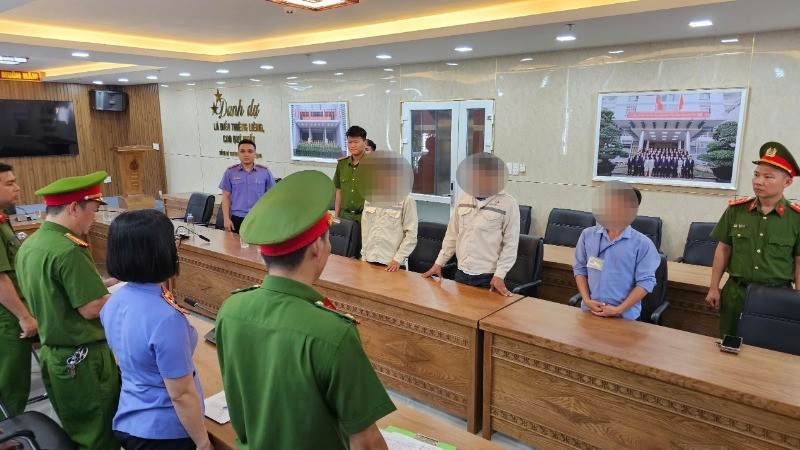 Các bị can trong vụ án chôn lấp tro xỉ trái phép tại Nhà máy đốt rác Khánh Sơn bị khởi tố.