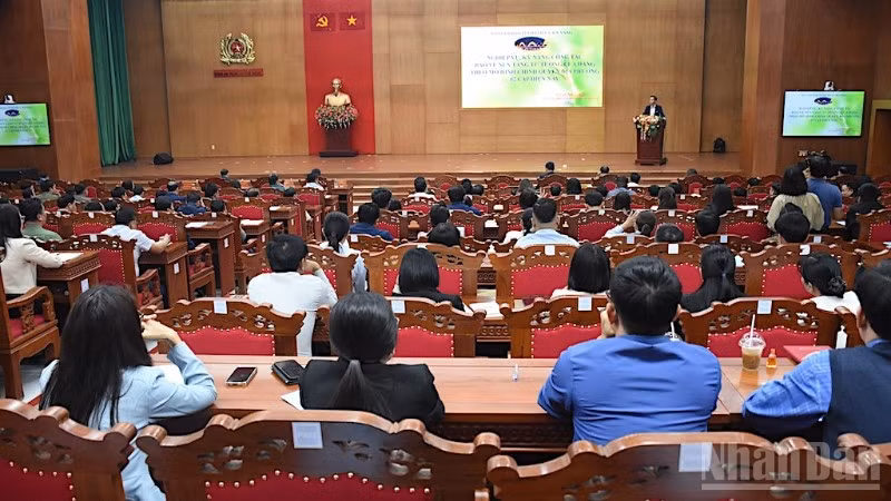 Quang cảnh hội nghị. (Ảnh: ANH ĐÀO)