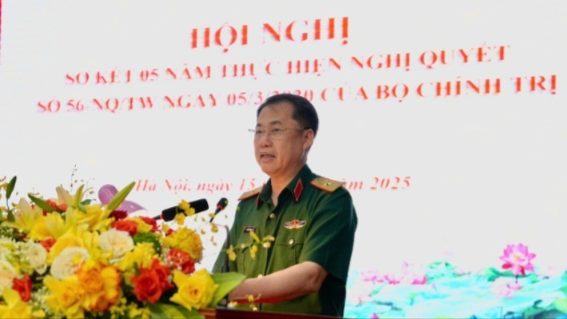 Đồng chí Thiếu tướng Nguyễn Đăng Lực, Bí thư Đảng ủy, Phó Trưởng Ban Cơ yếu Chính phủ phát biểu tại Hội nghị sơ kết 5 năm thực hiện Nghị quyết số 56.
