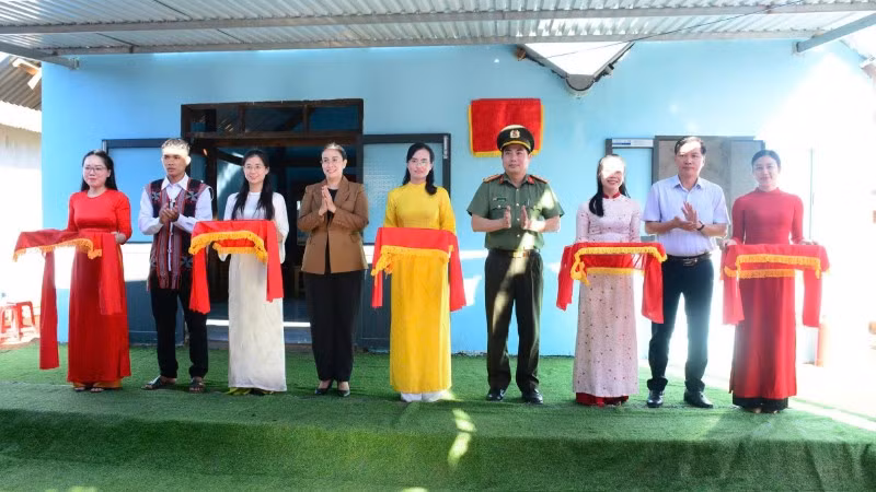 Công an thành phố Đà Nẵng tổ chức khánh thành, bàn giao căn nhà đầu tiên trong "Chiến dịch Quang Trung".