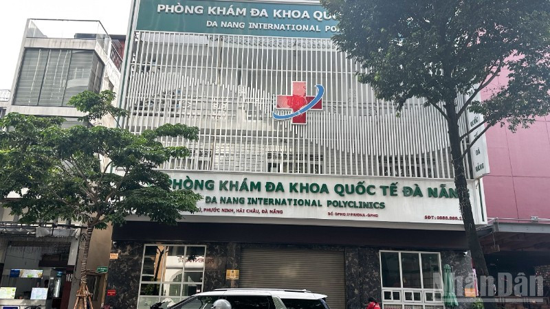 Phòng khám đa khoa quốc tế Đà Nẵng bị đình chỉ mọi hoạt động khám chữa bệnh 4 tháng, kể từ ngày 11/8/2025. (Ảnh: ANH ĐÀO)