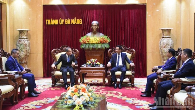 Toàn cảnh buổi tiếp. (Ảnh: ANH ĐÀO)