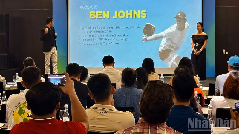 Tay vợt pickleball huyền thoại với hơn 150 danh hiệu “GOAT” Ben Johns lần đầu tiên có mặt tại Việt Nam để tham gia giải đấu này. (Ảnh: ANH ĐÀO) 