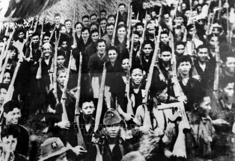 Nhân dân Cần Thơ khởi nghĩa giành chính quyền, ngày 26/8/1945. (Ảnh Tư liệu TTXVN)