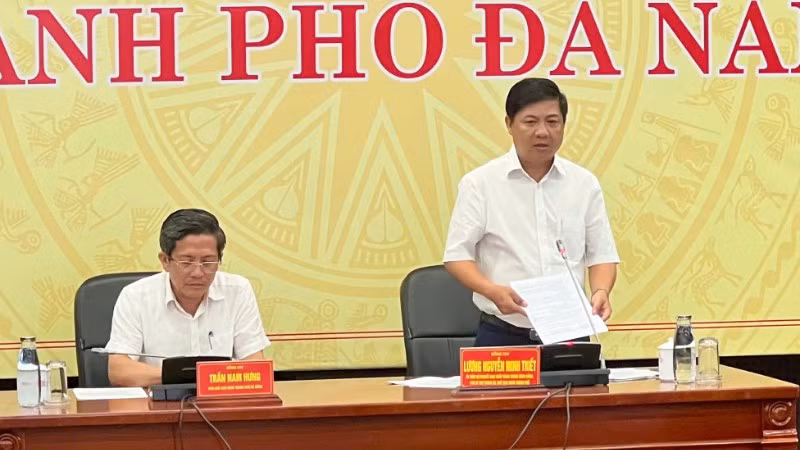 Đà Nẵng tổ chức họp khẩn trực tiếp và trực tuyến nhằm rà soát công tác chuẩn bị ứng phó bão số 5