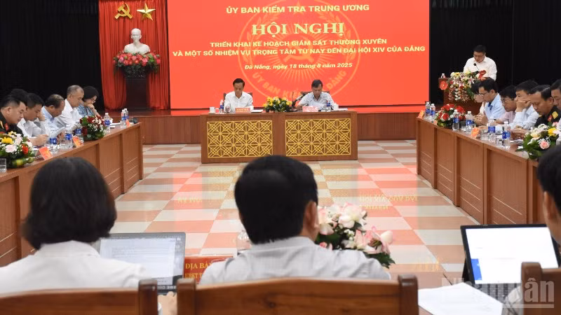 Quang cảnh hội nghị. (Ảnh: ANH ĐÀO)