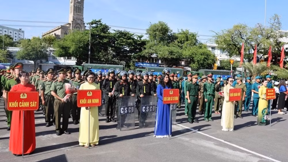 Lễ ph&aacute;t động hưởng ứng Ng&agrave;y Thế giới v&agrave; Ng&agrave;y to&agrave;n d&acirc;n ph&ograve;ng, chống mua b&aacute;n người 2026 tại phường Nha Trang (Kh&aacute;nh H&ograve;a) s&aacute;ng 30/7/2026.