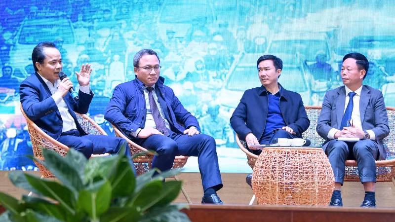 Tọa đàm trong khuôn khổ hội thảo đề xuất những giải pháp tổng thể, khả thi trong giai đoạn tới.