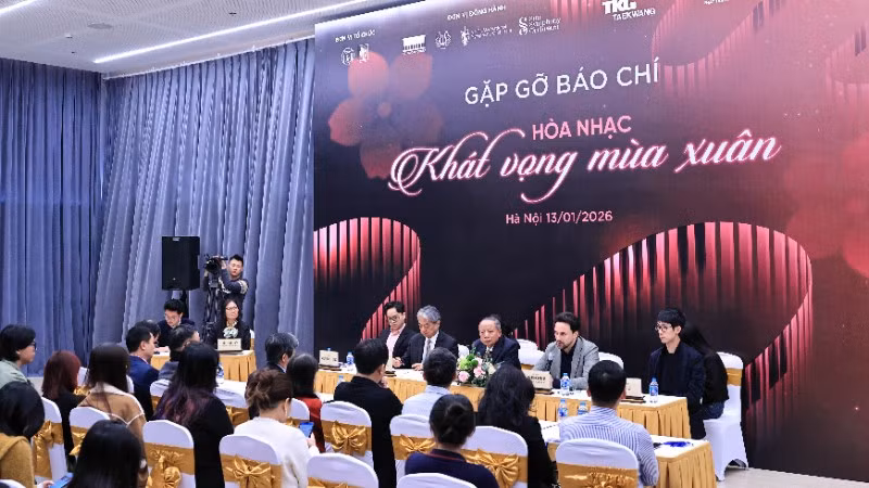 Quang cảnh họp báo Hòa nhạc "Khát vọng mùa xuân".