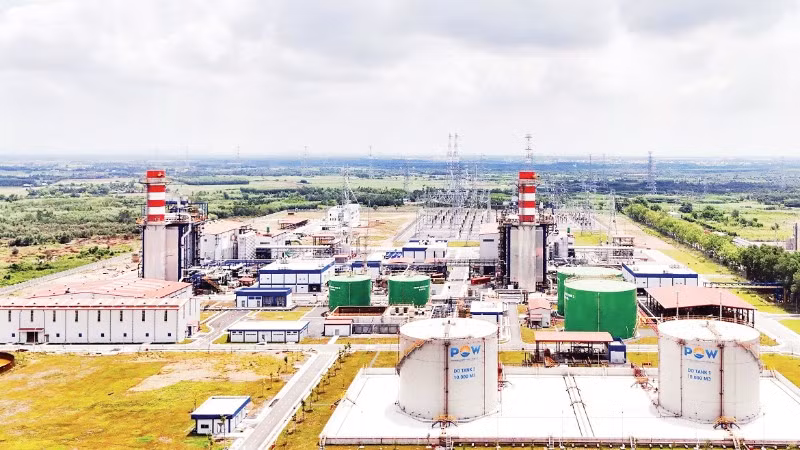 Nhà máy lọc dầu Dung Quất luôn vận hành ở công suất cao nhằm bảo đảm sản xuất, cung ứng sản phẩm xăng dầu ra thị trường.